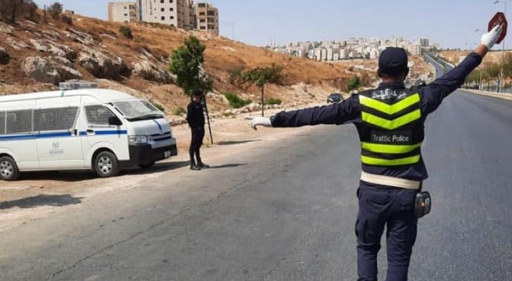 السير: ضبط مركبات تضع لوحات ارقام مزورة