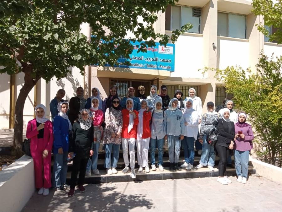 معسكرات الحسين للعمل والبناء