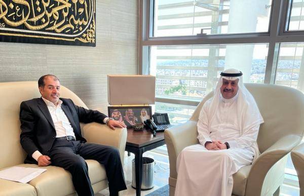 السفير السديري يستقبل  النائب حابس الشبيب