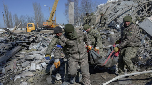 روسيا تقول إنها قتلت 200 جندي أوكراني في قصف على محطة قطارات