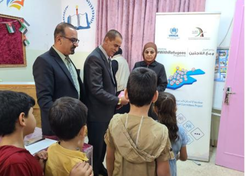 فرحهم.. مبادرة لتوزيع الحقائب المدرسية على الطلبة السوريين في كفرنجة