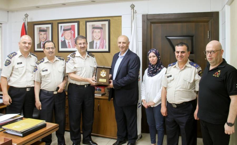 *تجسيدًا للعلاقة الحقيقة مع القطاع الخاص الجمارك 112 شركة ضمن القائمة الذهبية*