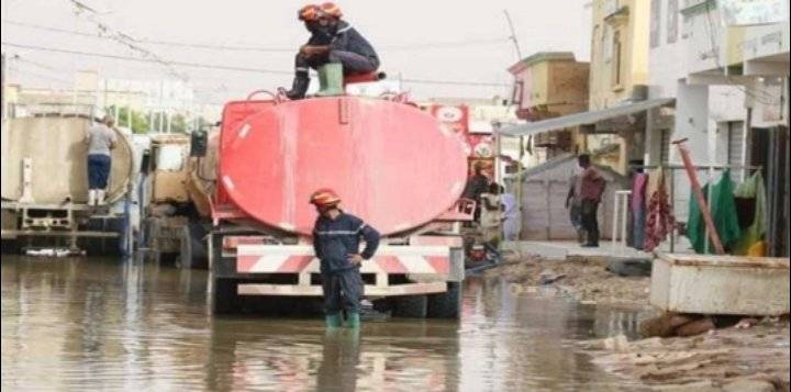 وزير المياه الموريتاني: سنصل الليل بالنهار لشفط مياه الأمطار من نواكشوط