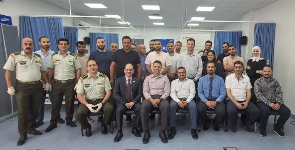 الأطباء الأردنية الأمريكية تعقد دورة استخدام السونار الصوتي