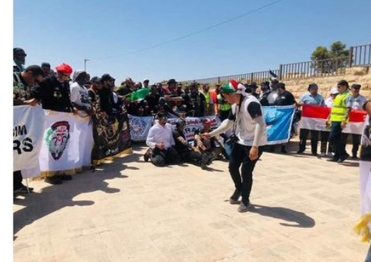 فريق الدراجون العرب يزور موقع جرش الأثري