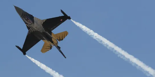 تركيا تتهم اليونان بـعمل عدائي ضدّ طائراتها