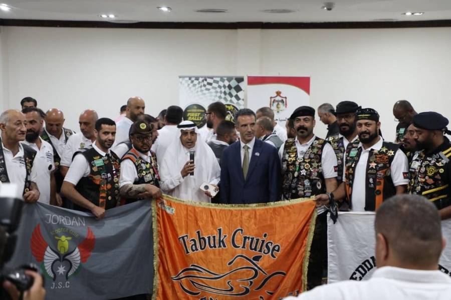 وزير السياحة يكرم الدراجين المشاركين برالي الدراجون العرب الأول...صور 