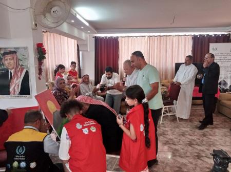 مبادرة جدارا للعمل الإجتماعي تزور جمعية إربد لاستضافة المسنين