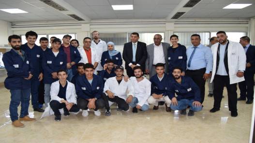 افتتاح مشغل صيانة الأجهزة الخلوية في معهد تدريب مهني سحاب