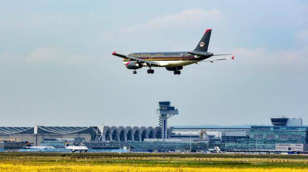 الطيران المدني: لا تغيير على موعد الرحلات بين عمّان وبغداد