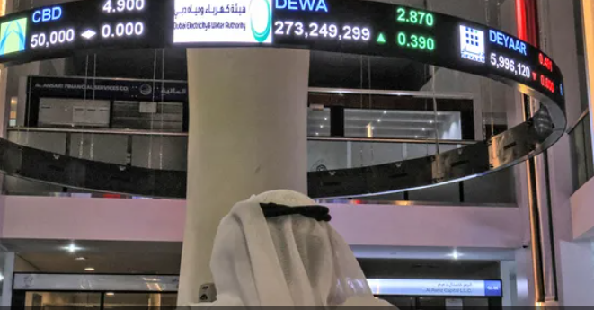 صعود أسعار النفط يدفع مؤشرات أسواق الخليج للمنطقة الخضراء