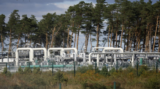بيانات: روسيا توقف تدفقات الغاز إلى أوروبا عبر نورد ستريم 1