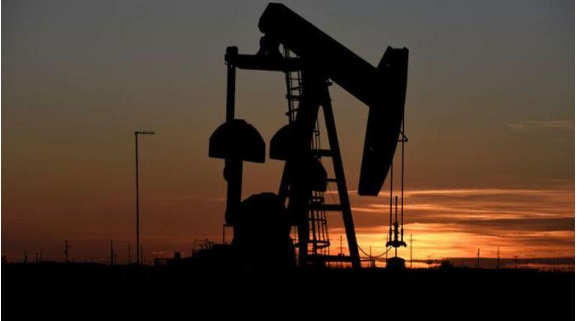 النفط يتراجع 3 بفعل مخاوف الركود