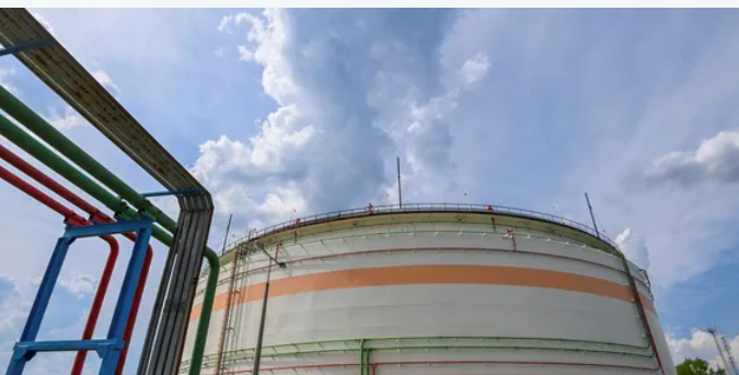 بعد قرار التأشيرات.. هنغاريا تحصد جائزة الشتاء من روسيا