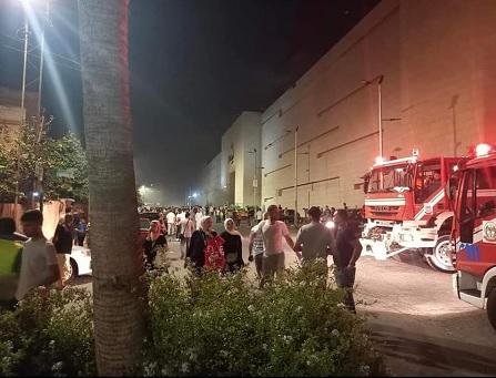 إصابات بحريق مول تجاري في عمان... فيديو 