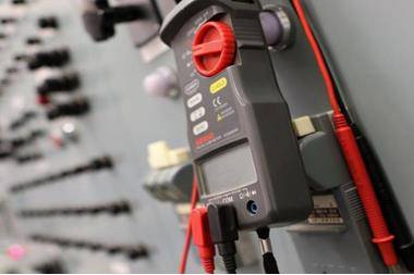 الحمل الكهربائي يستقر عند 3850 ميجا واط الأربعاء