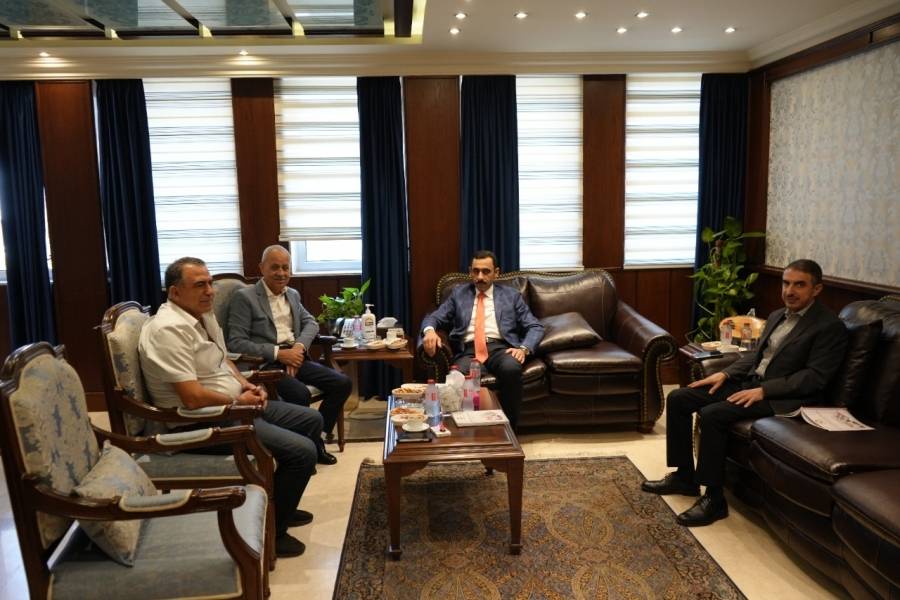 الجغبير يُشيد بدور الغذاء والدواء في حل القضايا التي تهم القطاع الصناعي