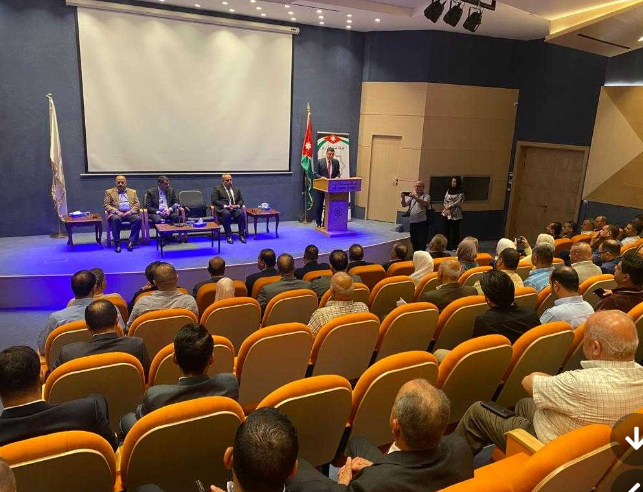 وزير العمل يبحث مع صناعيي إربد تحديات القطاع