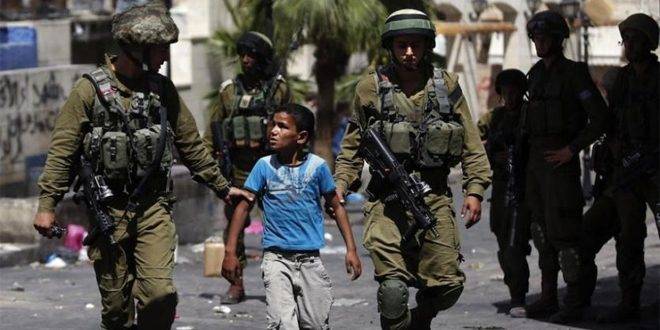 الاحتلال يعتقل فتى فلسطينياً قرب الحرم الإبراهيمي في الخليل