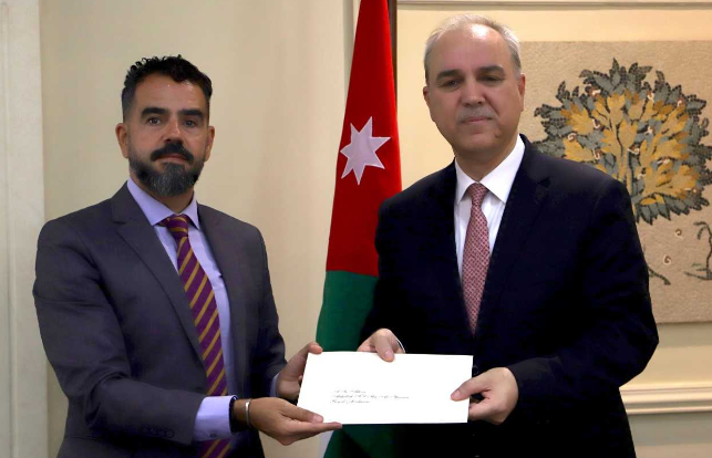 الخارجية تتسلم نسخة من أوراق اعتماد السفير الأرجنتيني