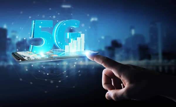 الهناندة يعلن انضمام المشغل الثالث إلى اتفاقية 5G الإثنين