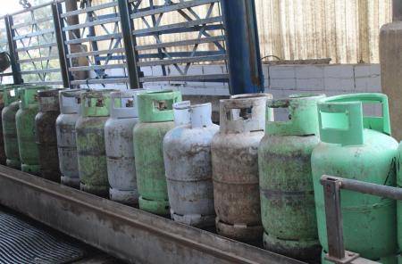 سعيدات يناشد الحكومة: معظم مستودعات الغاز في الأردن غير مرخصة