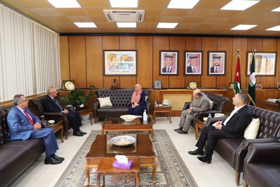 اليرموك تُبدي استعدادها لاستقبال طلبة سودانيين للالتحاق بمختلف كلياتها وبرامجها الاكاديمية