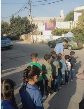 عجلون : الشرطة المجتمعية تدرب طلبة مدرسة عين جنا الثانوية للبنات على قواعد عبور الشارع