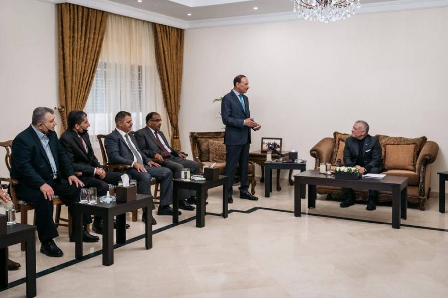 الملك في ضيافة الفريق أول المتقاعد الطوالبة