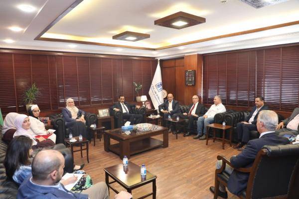 مهيدات: مزيد من الصلاحيات لمكتب الغذاء والدواء في تجارة عمان