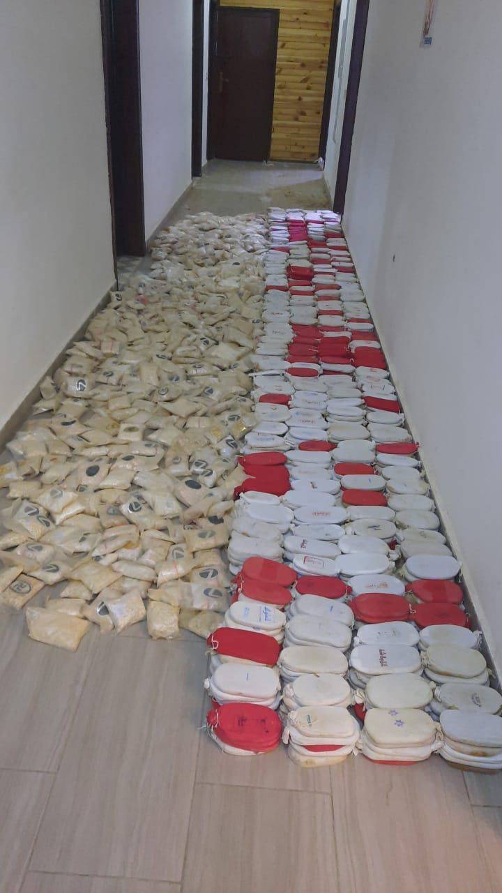 الأمن يواصل ضرباته الموجعة لأوكار المخدرات، ويضبط كميات كبيرة منها في البادية الشمالية