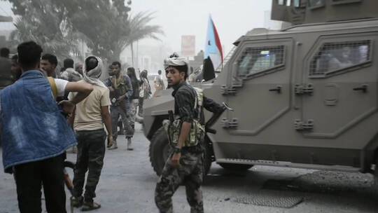 اليمن: سقوط قتلى من تنظيم القاعدة وقوات الحزام الأمني في هجوم مسلح على نقطة أمنية