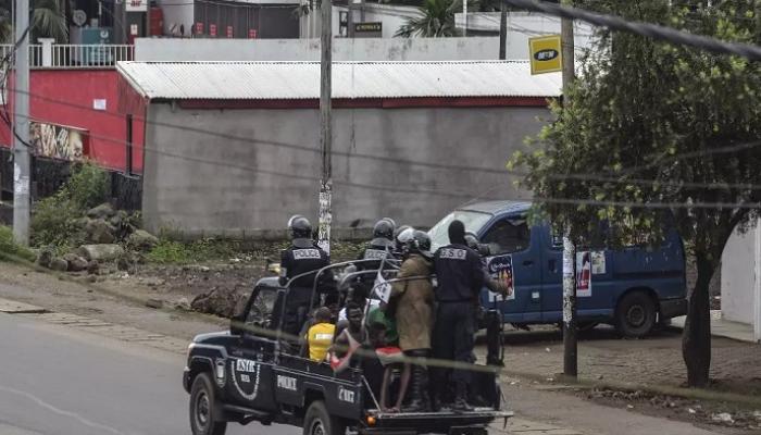 قتلى وجرحى في إطلاق نار على حافلة مدنية بالكاميرون
