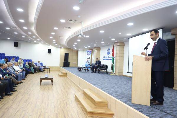 مهيدات يؤكد على ضرورة دعم الصناعات المحلية والإرتقاء بها