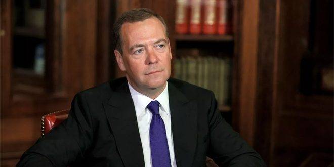 ميدفيديف يتوقع لرئيسة الوزراء البريطانية الجديدة مصير جونسون