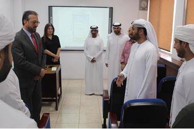 وفد اماراتي رفيع المستوى يزور ادارة الأرصاد الجوية