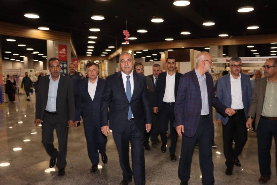 أمين عمان يشيد بالإجراءات التنظيمية لمعرض عمان الدولي للكتاب...صور 