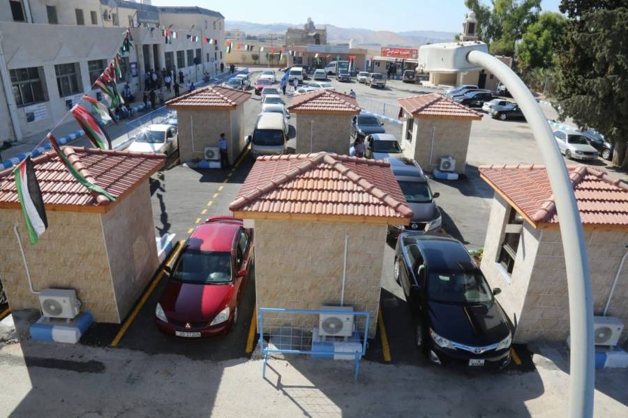 الأمن يطلق خدمة الترخيص من مركبتك في البلقاء، ويؤكد استمرار التوسع بالخدمات.... صور 