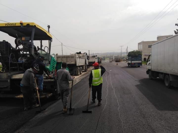 الامانة تباشر مساء غداً الجمعة اعمال تعبيد لتاهيل الشوارع الرئيسية ضمن مناطقها.