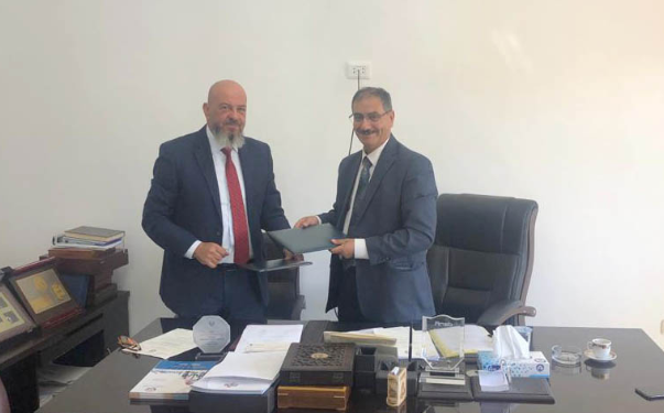 توقيع اتفاقية بين نقابة الأطباء البيطريين والأرينينا