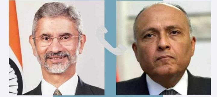 وزير الخارجية المصري يتلقى اتصالاً هاتفياً من نظيره الهندي