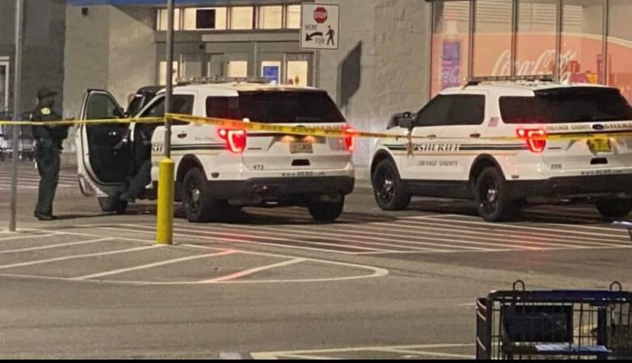 اعتقال امرأة حاولت اختطاف طفلة من والدتها في متجر وول مارت بتكساس