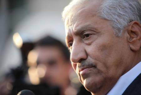 النسور يجري فحوصات طبية