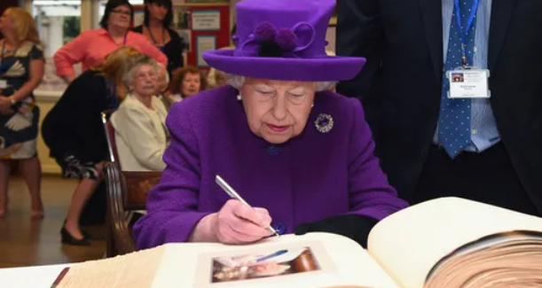 رسالة سرية من الملكة إليزابيث لن تقرأ إلا بعد 63 عاما