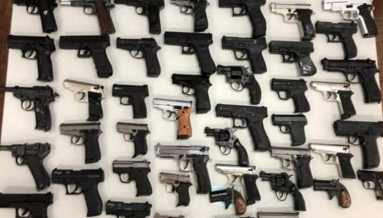 التفاصيل الكاملة لمحاولة 4 اردنيين تهريب مسدسات الى الضفة