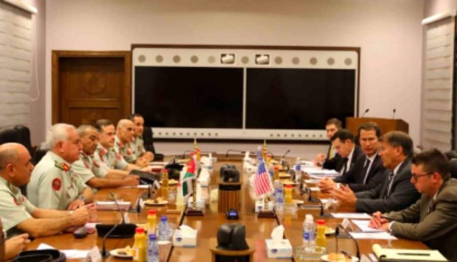 رئيس هيئة الأركان المشتركة يستقبل عدداً من الوفود