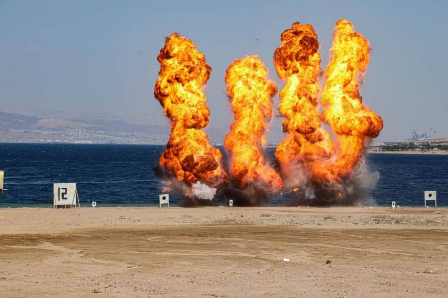 ضمن فعاليات تمرين الأسد المتأهب 2022 القوة البحرية والزوارق الملكية تنفذ تمريناً تعبوياً...صور 