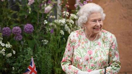كيف حافظت الملكة إليزابيث على قوتها الجسدية والعقلية 96 عامًا؟