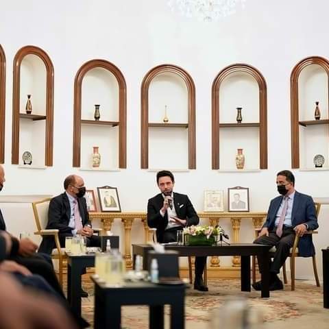 ولي العهد يلتقي وجهاء من لواء الجامعة بمنزل المحامي اللوزي...صور 