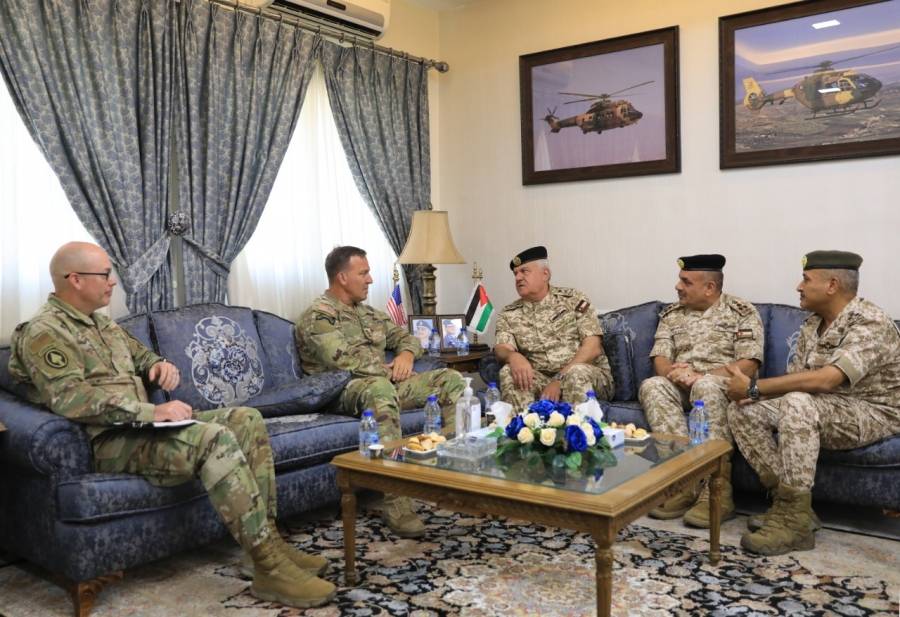 رئيس هيئة الأركان يستقبل قائد القوات المركزية الأمريكية